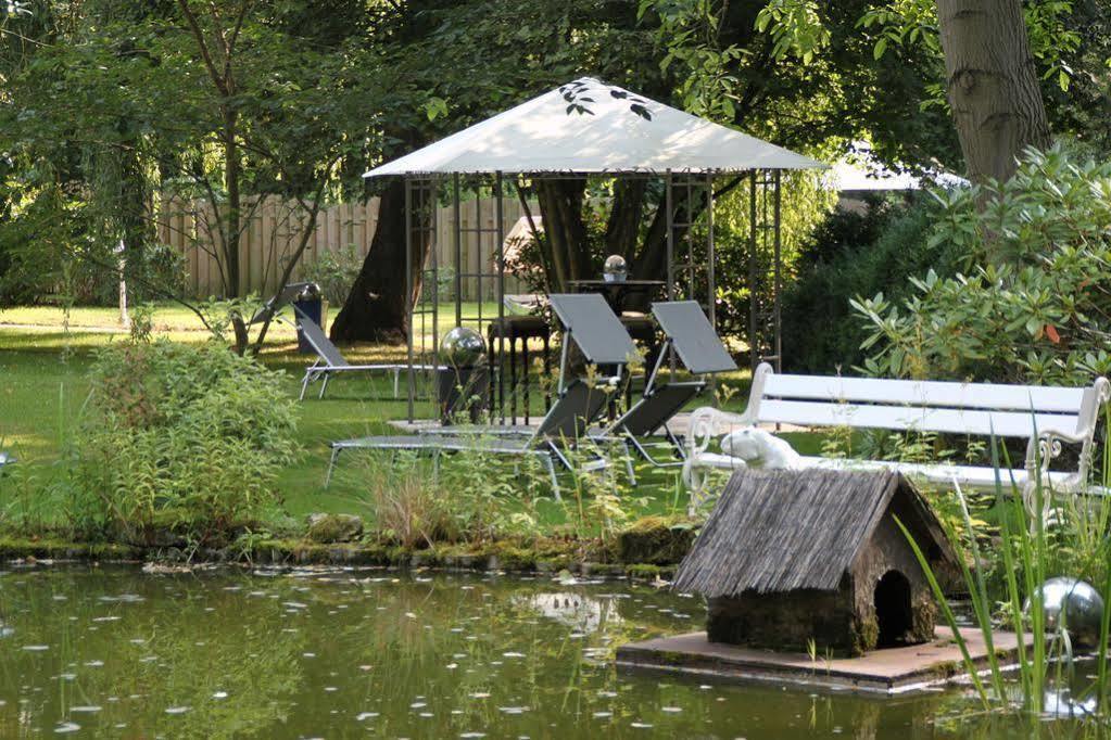 Hotel Villa Konigin Luise 바트피르몬트 외부 사진
